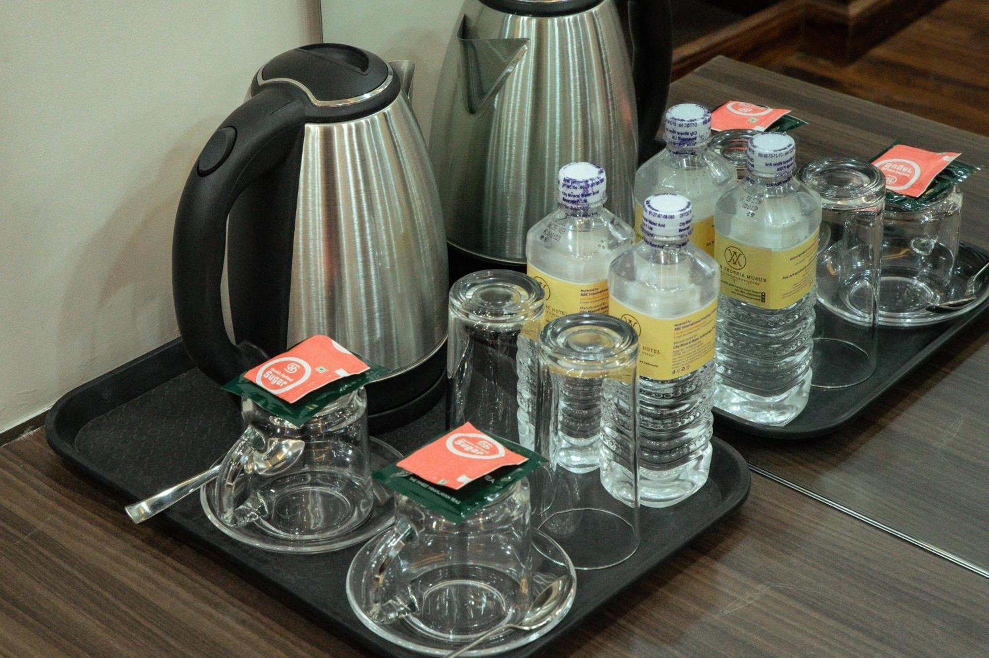 Kusum Airport Hotel กาฐมาณฑุ ภายนอก รูปภาพ